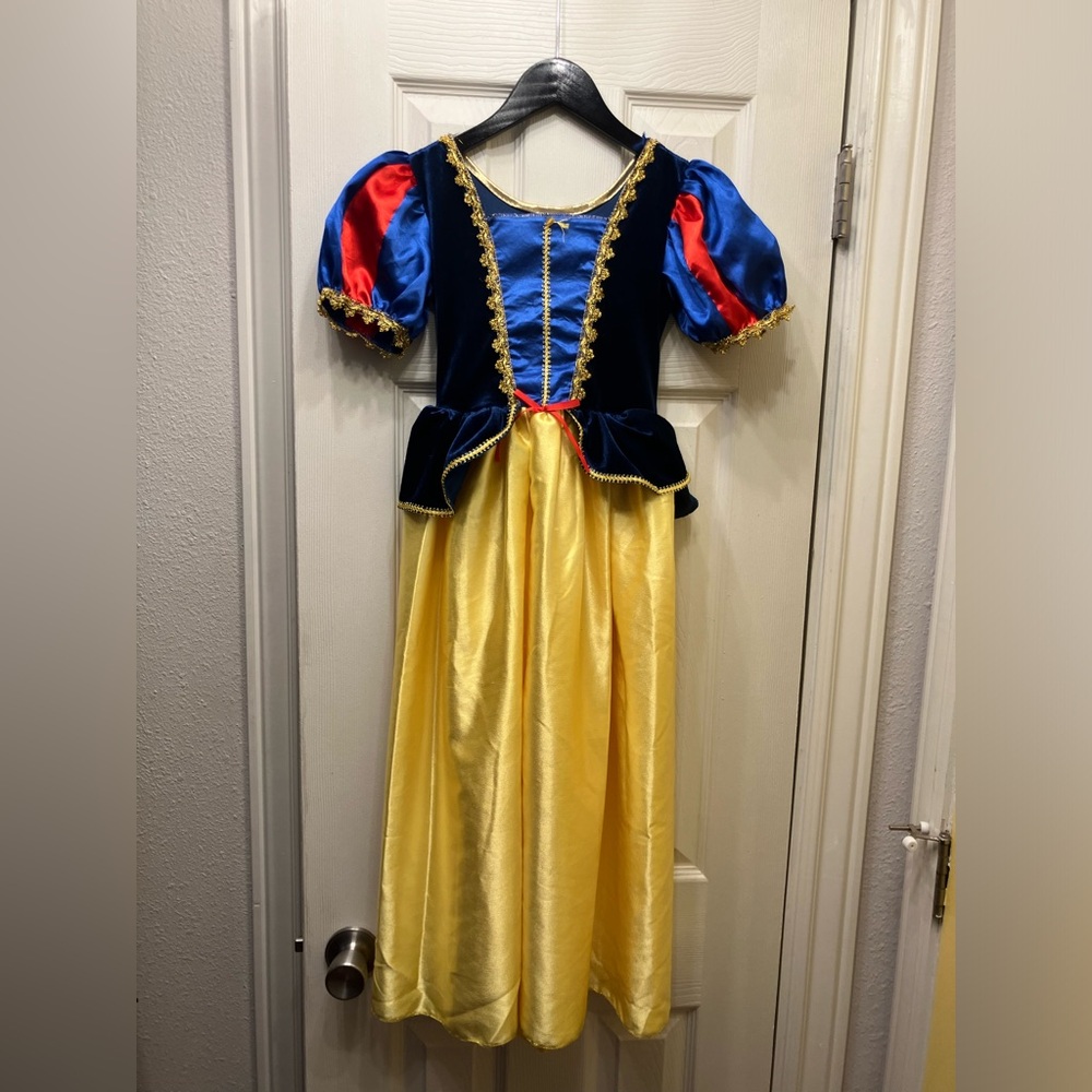 Snow White Costume kids 7/8 (imperfect)